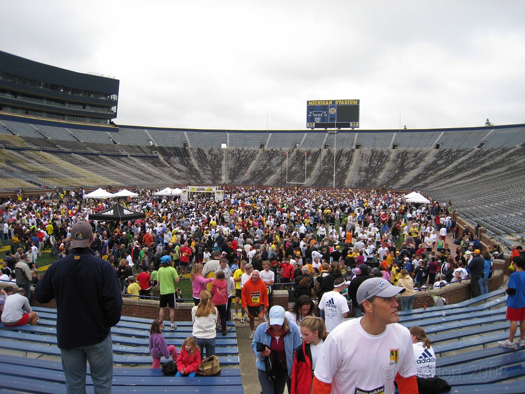 BHGH 2009 0471.jpg - The Big House Big Heat 5 and 10 K race. October 4, 2009 run in Ann Arbor Michigan finishes on the 50 yard line of the University of Michigan stadium.